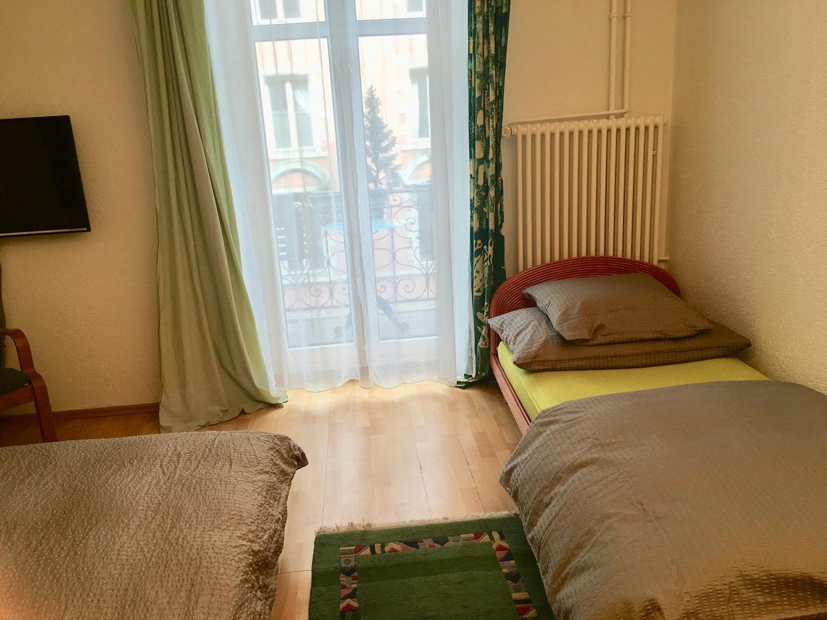 Dakini'S Bed & Breakfast Zürich Exteriör bild